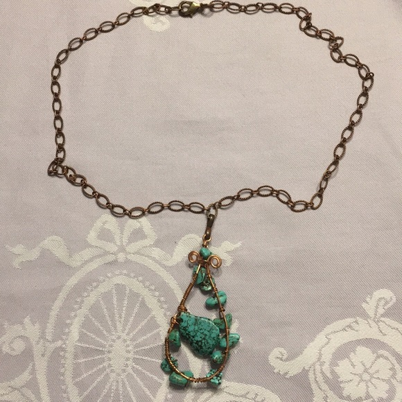 Copper necklace with turquoise beads. - Picture 3 of 5
